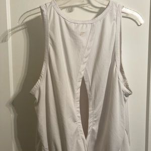 Fabletics - White Workout/Sport Top- Size (XL)